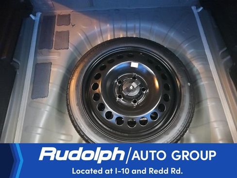 Used 2025 Chevrolet Trax LT FWD image 27