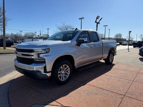 Used 2020 Chevrolet Silverado 1500 LT image 3