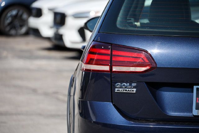 Used 2019 Volkswagen Golf Alltrack S AWD/4WD image 19