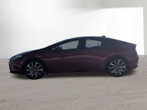 New 2026 Toyota Prius Plug-In Hybrid image 9