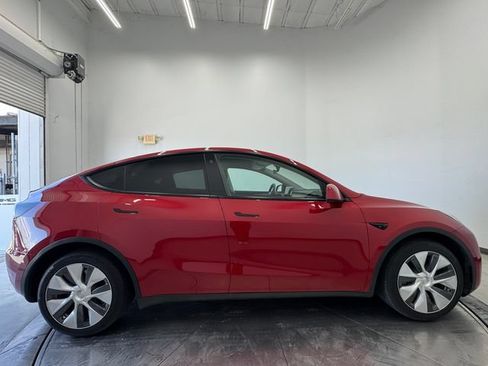 Used 2023 Tesla Model Y Long Range AWD/4WD image 13