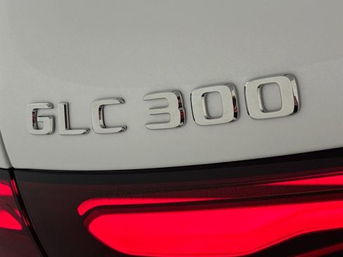 New 2026 Mercedes-Benz GLC 300 image 8