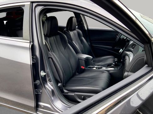 Used 2021 Acura ILX w/ Premium Package FWD image 9
