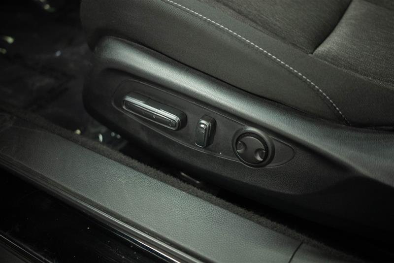 Used 2024 Honda Accord EX image 11
