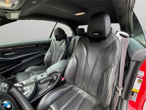 Used 2020 BMW M4 Convertible w/ Competition Package RWD image 21