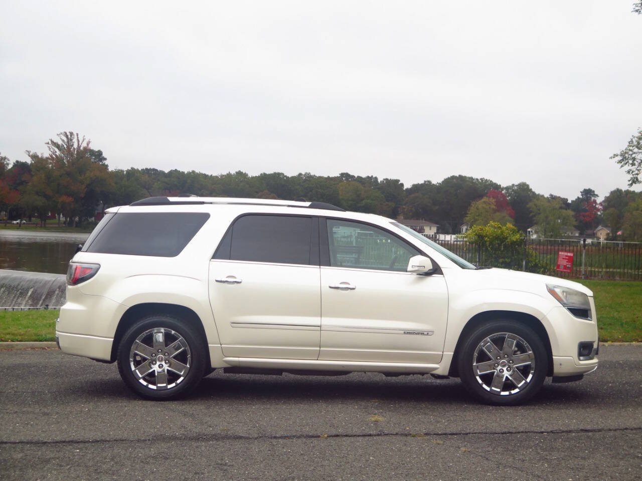 Used 2015 GMC Acadia Denali AWD/4WD image 5