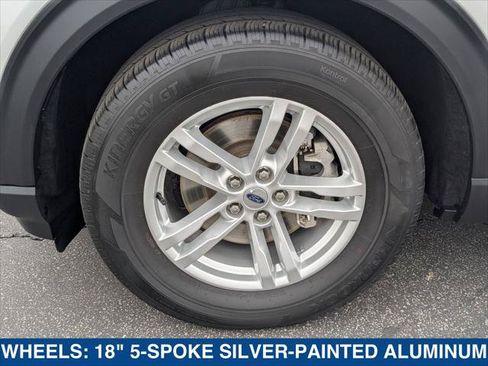 Certified 2022 Ford Explorer XLT RWD image 9