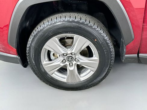 Certified 2025 Toyota RAV4 XLE image 31