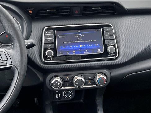 Certified 2024 Nissan Kicks S image 6