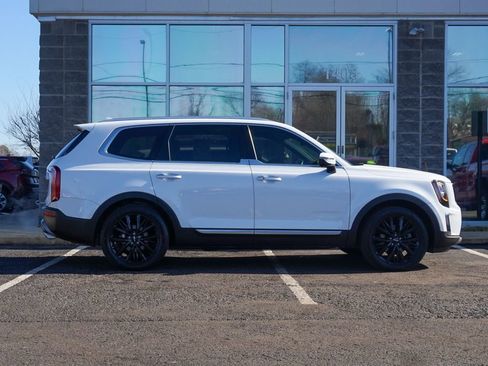 Used 2022 Kia Telluride SX w/ SX Prestige Package AWD/4WD image 2