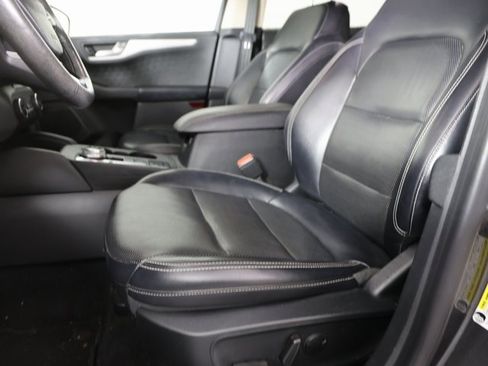 Used 2020 Ford Escape SEL image 4