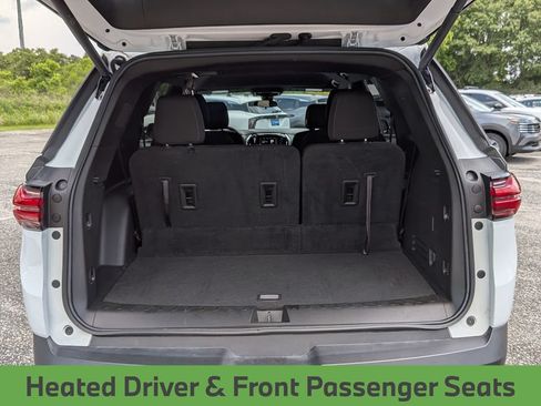 Used 2023 Chevrolet Traverse LT FWD image 27
