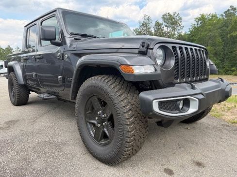 Used 2021 Jeep Gladiator Sport AWD/4WD image 1