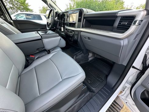 New 2026 Ford F250 XL w/ XL Chrome Package AWD/4WD image 20