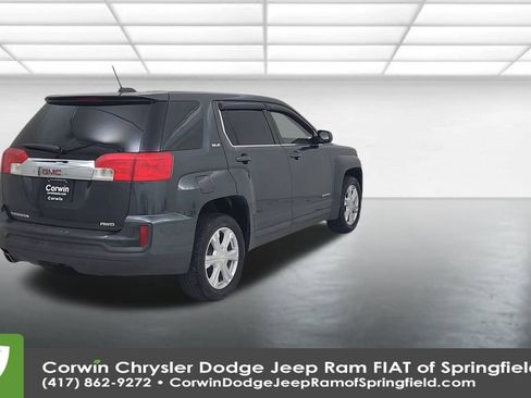 Used 2017 GMC Terrain SLE image 14