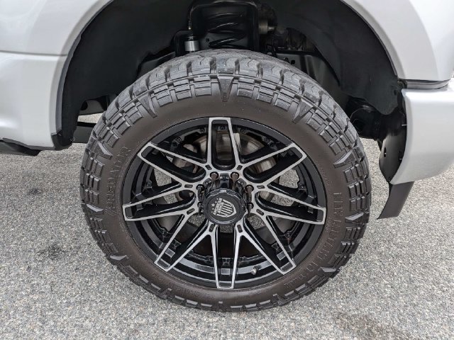 Used 2017 Ford F250 Platinum w/ Platinum Ultimate Package AWD/4WD image 12