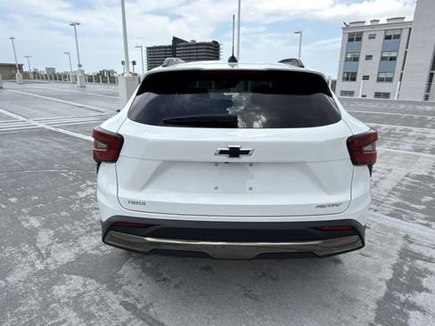 Used 2025 Chevrolet Trax ACTIV w/ Sunroof Package FWD image 24