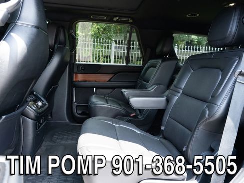 Used 2018 Lincoln Navigator Reserve AWD/4WD image 14