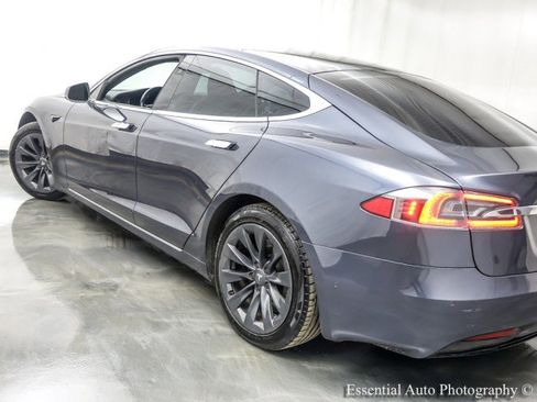 Used 2020 Tesla Model S Long Range image 10