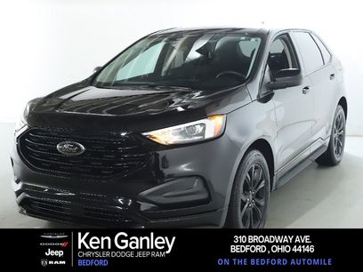 Used 2024 Ford Edge SE w/ Black Appearance Package