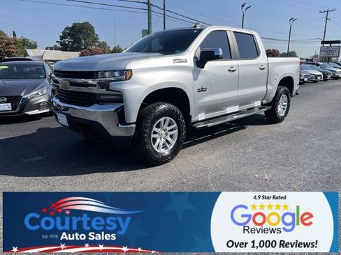 Used 2020 Chevrolet Silverado 1500 LT w/ Texas Edition image 3