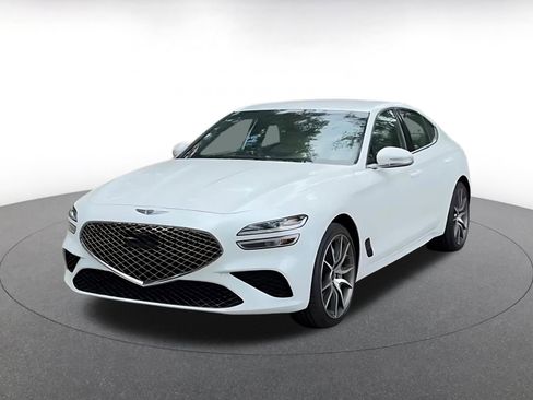 Used 2025 Genesis G70 2.5T AWD/4WD image 7