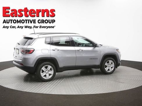 Used 2022 Jeep Compass Latitude w/ Convenience Group AWD/4WD image 42
