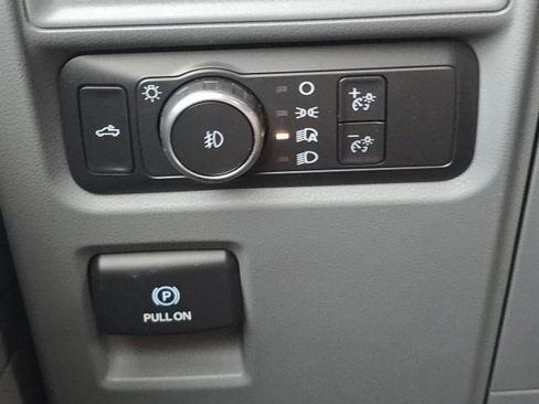 Used 2022 Ford F150 XLT image 15