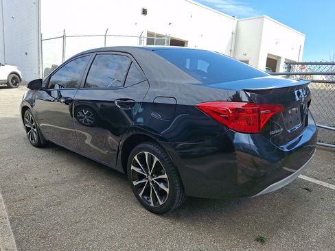 Used 2017 Toyota Corolla SE image 3