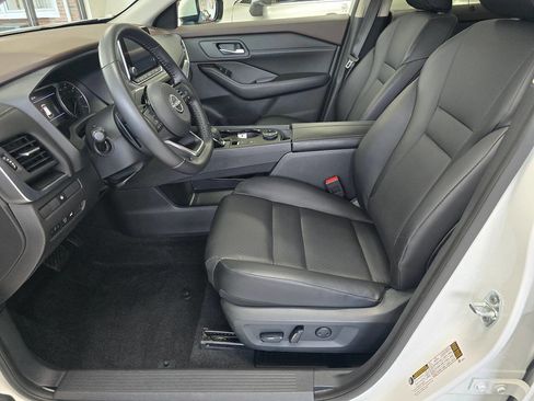 Used 2023 Nissan Rogue SV w/ SV Premium B Package AWD/4WD image 20