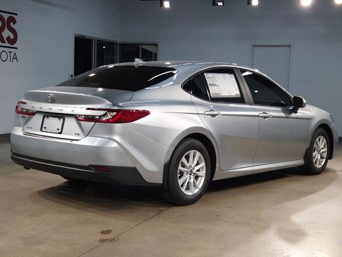 New 2026 Toyota Camry LE FWD image 7