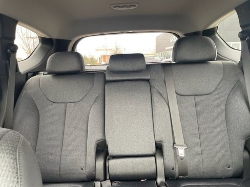 Used 2023 Hyundai Santa Fe SEL image 19