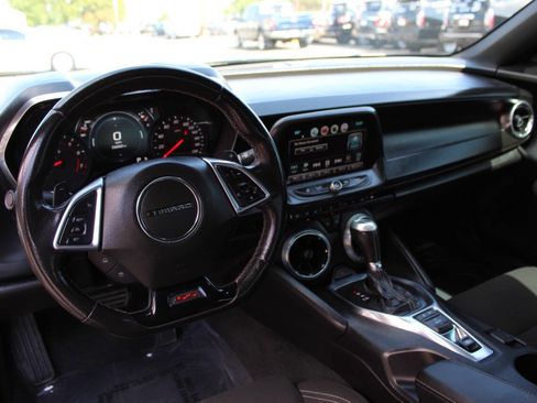 Used 2018 Chevrolet Camaro SS image 16