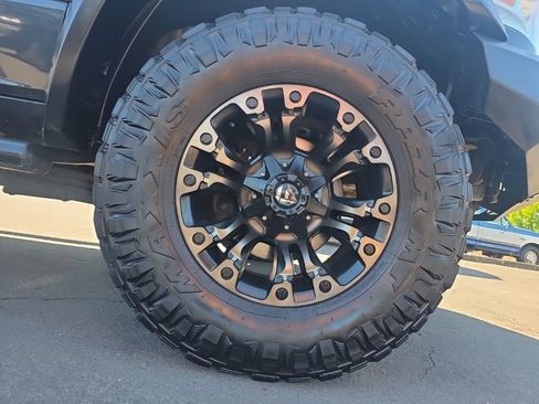Used 2016 RAM 2500 Laramie AWD/4WD image 8
