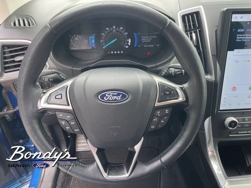 Used 2024 Ford Edge Titanium AWD/4WD image 7