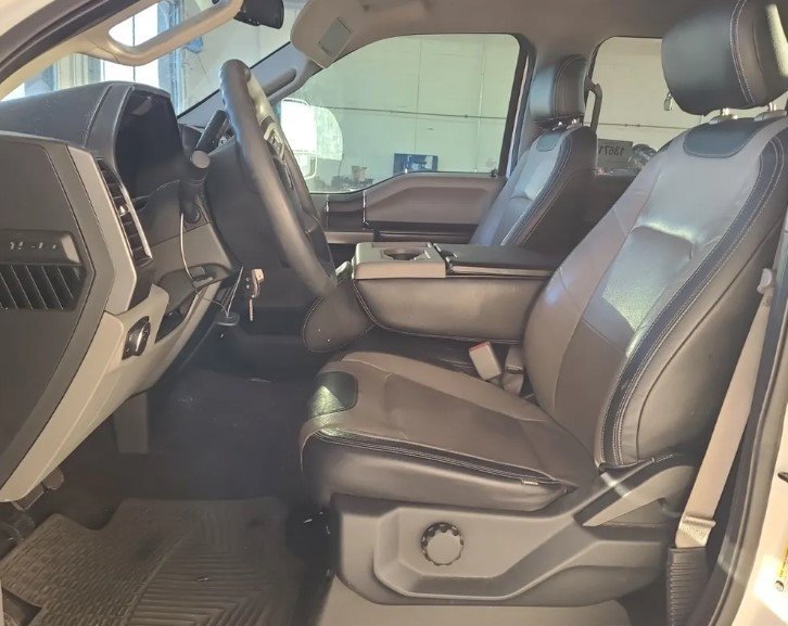 Used 2017 Ford F150 XLT AWD/4WD image 9