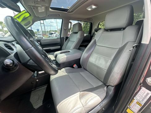 Used 2021 Toyota Tundra Limited w/ Limited Premium Package AWD/4WD image 19
