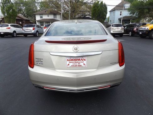 Used 2013 Cadillac XTS Luxury w/ Driver Awareness Package FWD image 8