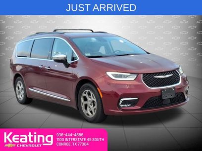 Used 2023 Chrysler Pacifica Limited