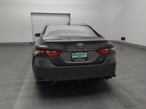 Used 2022 Toyota Camry SE image 6