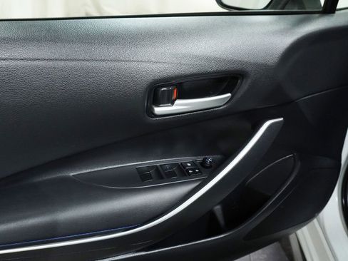 Used 2021 Toyota Corolla SE w/ Carpet Mat Package (TMS) image 17