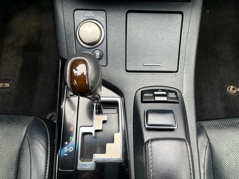 Used 2013 Lexus ES 350 w/ Luxury Pkg image 16