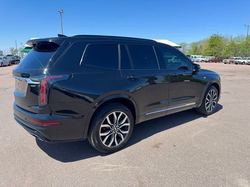 Used 2024 Cadillac XT6 Sport w/ LPO, Floor Liner Package AWD/4WD image 2