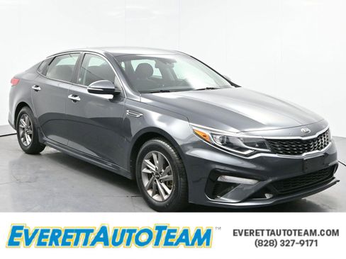 Used 2020 Kia Optima LX image 1