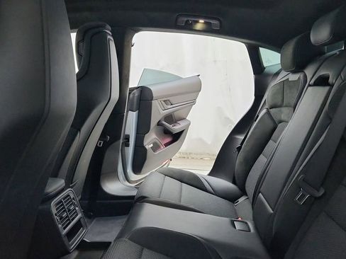 Used 2024 Porsche Taycan GTS image 39