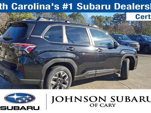 Used 2026 Subaru Forester Premium AWD/4WD image 8