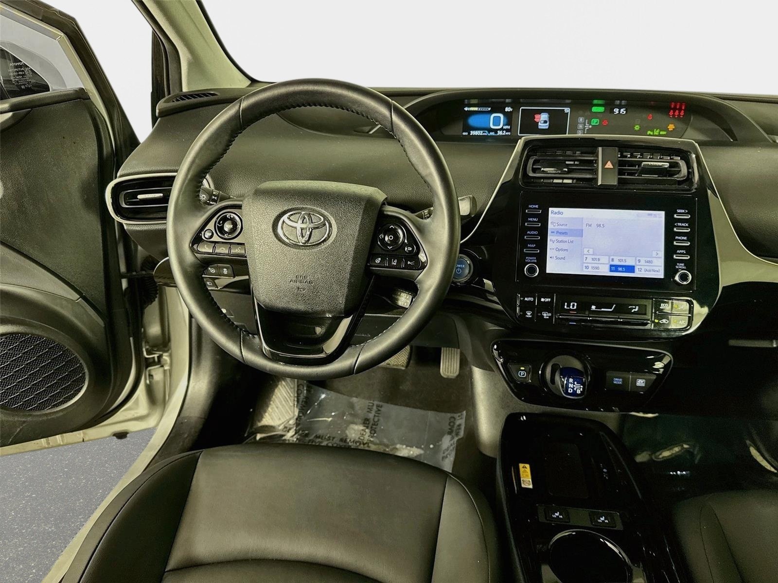 Used 2020 Toyota Prius XLE w/ Advanced Technology Package AWD/4WD image 23