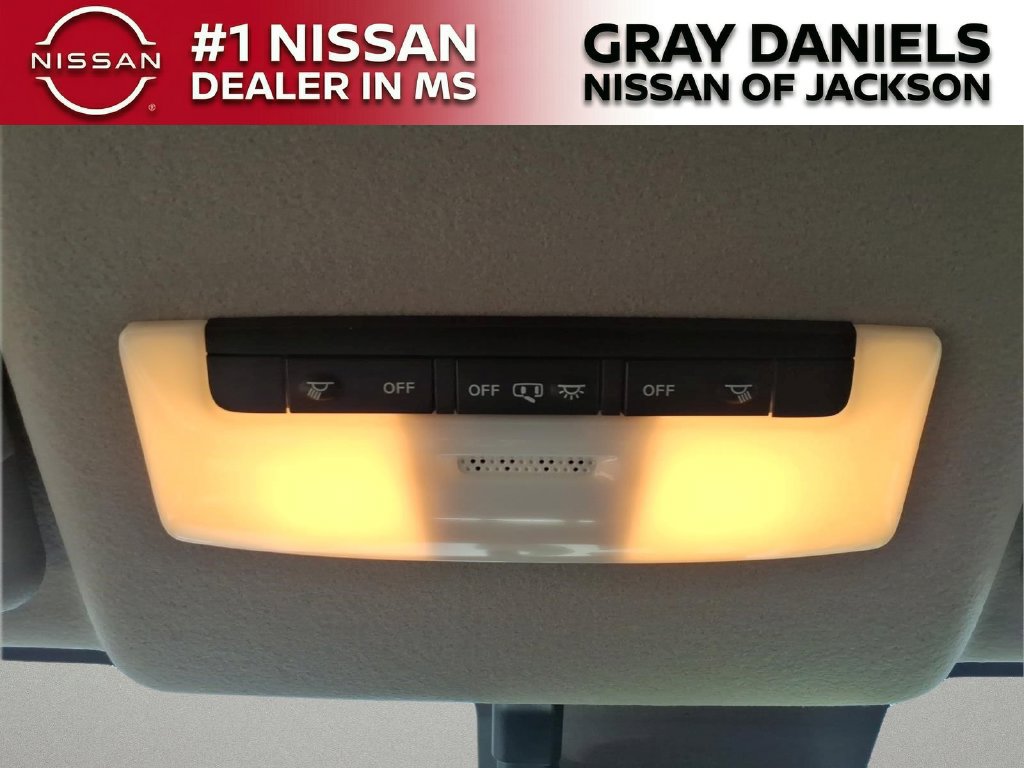 Used 2025 Nissan Versa SV w/ Trunk Package FWD image 21