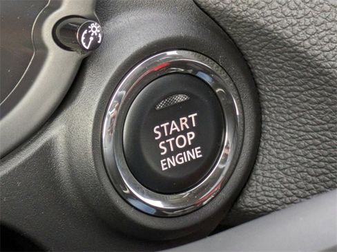 New 2025 Mitsubishi Eclipse Cross LE image 28