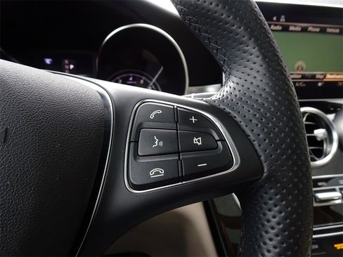 Used 2019 Mercedes-Benz GLC 300 4MATIC image 27